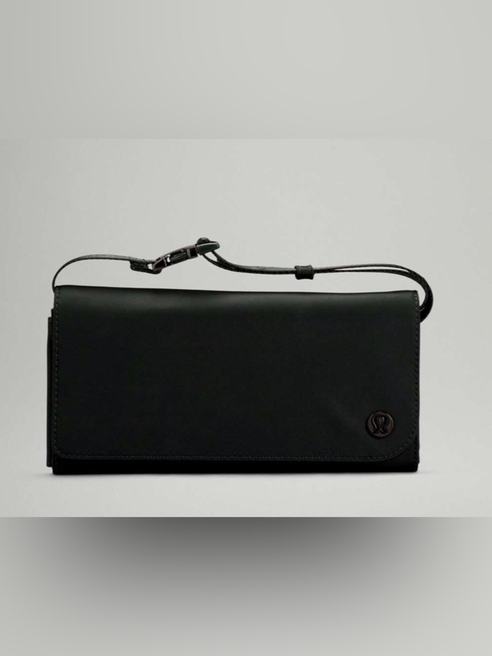 NWOT New Lululemon Wallet Clutch Crossbody
Rainforest Green / Trench